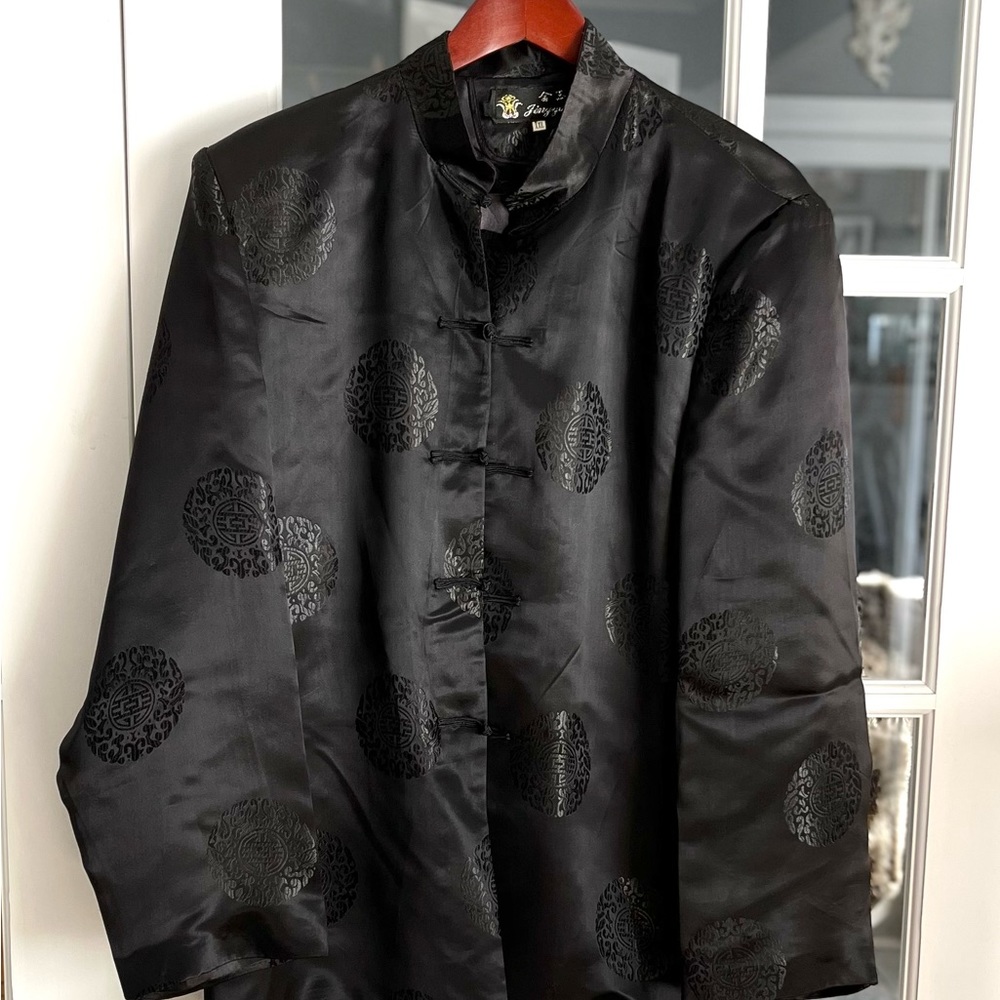 Satin Asian Style Jacket size XL